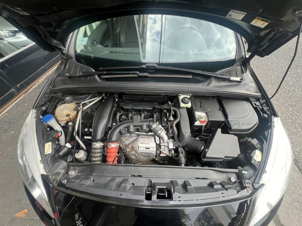 Peugeot 408 Allure Plus — foto 14